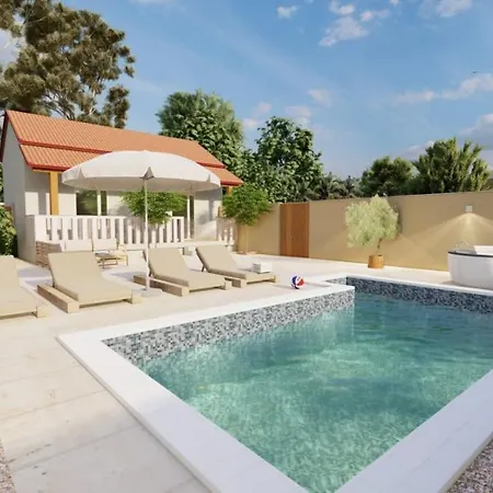 House Celestial Near Imotski With Private Pool, Jacuzzi, Barbeque,private Parking Σπίτι διακοπών