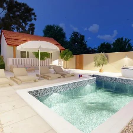 House Celestial Near Imotski With Private Pool, Jacuzzi, Barbeque,private Parking