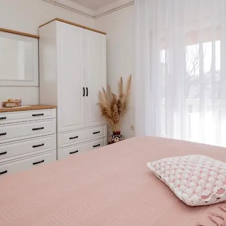 Σπίτι διακοπών House Celestial Near Imotski With Private Pool, Jacuzzi, Barbeque,private Parking *