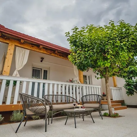 Σπίτι διακοπών House Celestial Near Imotski With Private Pool, Jacuzzi, Barbeque,private Parking
