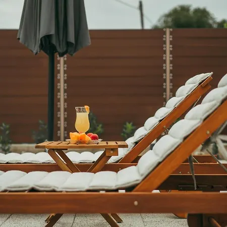 House Celestial Near Imotski With Private Pool, Jacuzzi, Barbeque,private Parking Σπίτι διακοπών Zmijavci